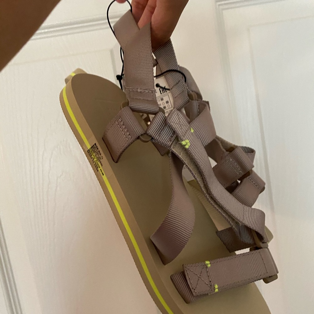 GAP Slides - Picture 4 of 5